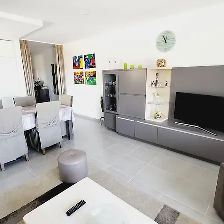 Jackie Apartment *
